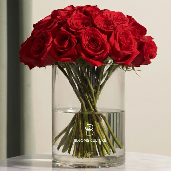 Blooms Culture Classic Red Roses in Glass Vase