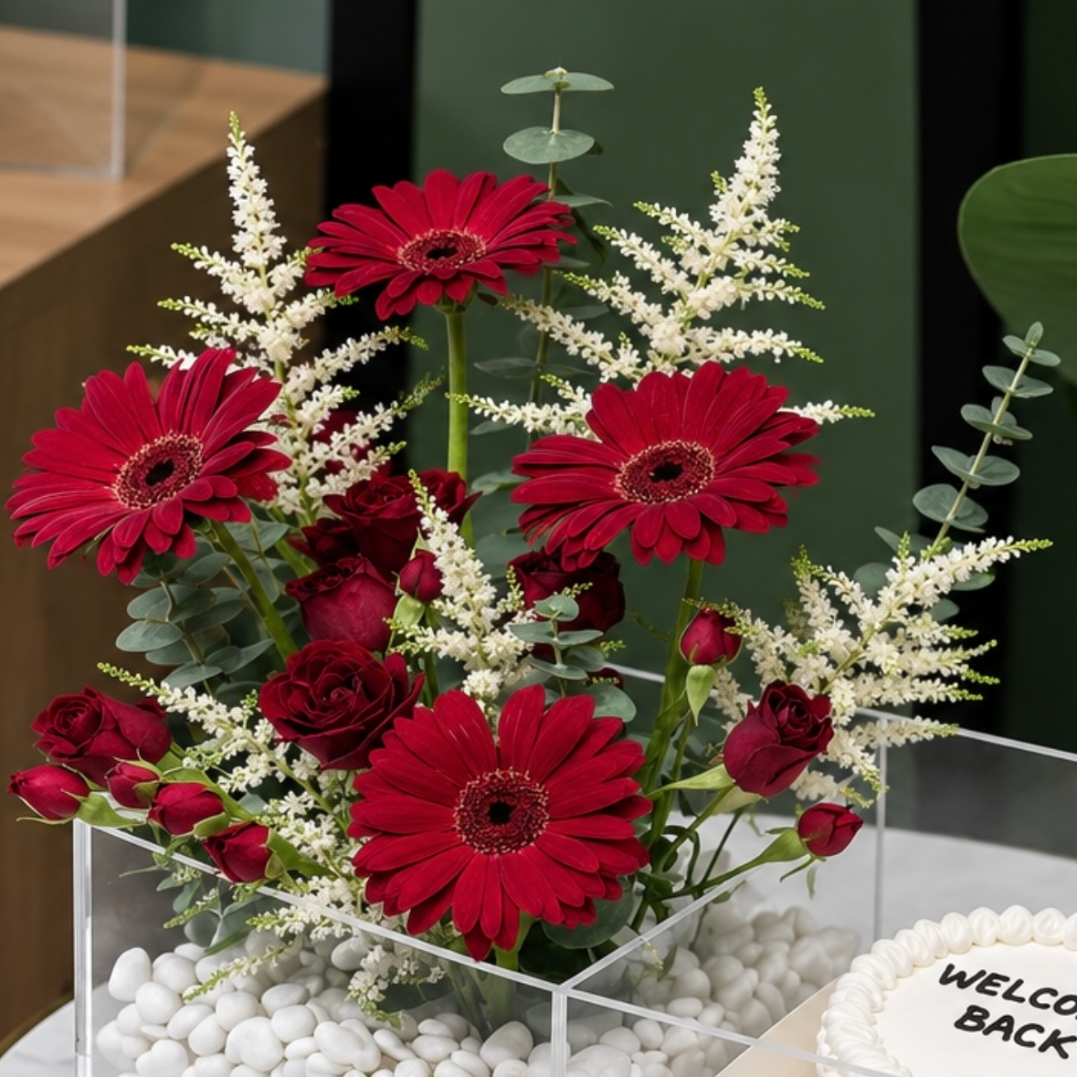 Crimson Welcome Bloom & Cake Box