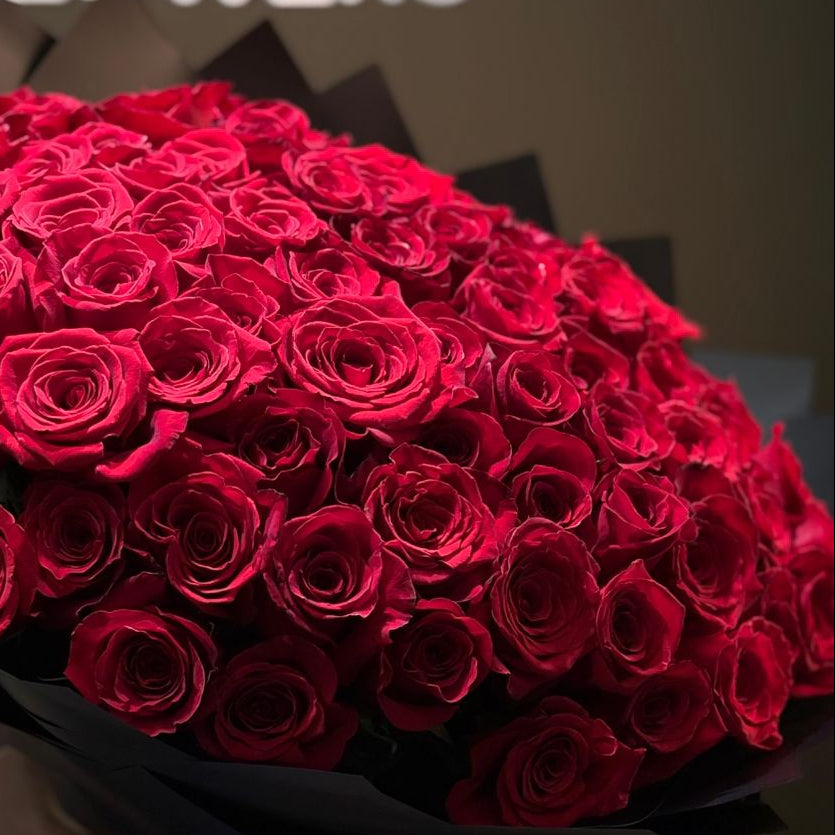 Ultimate Passion 100 Red Roses Grand Bouquet