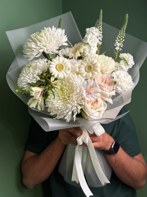Cloud-White Bouquet
