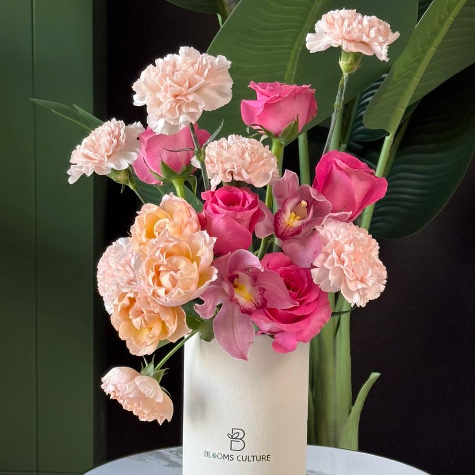 Signature Soft Pink Mix in Cylinder Vase